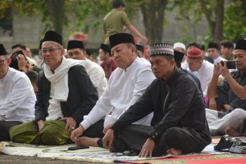 Danrem 043 Sholat Idul Adha Bersama Masyarakat Bandar Lampung